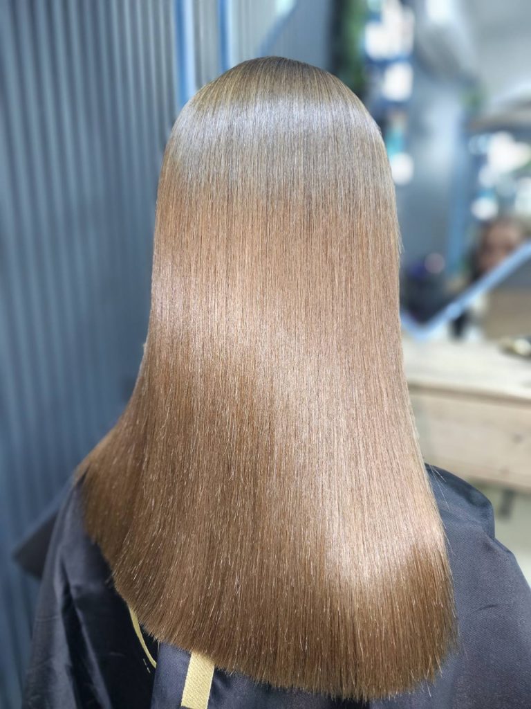 Гарячі процедури для ідеальної гладкості волосся в Чернігові